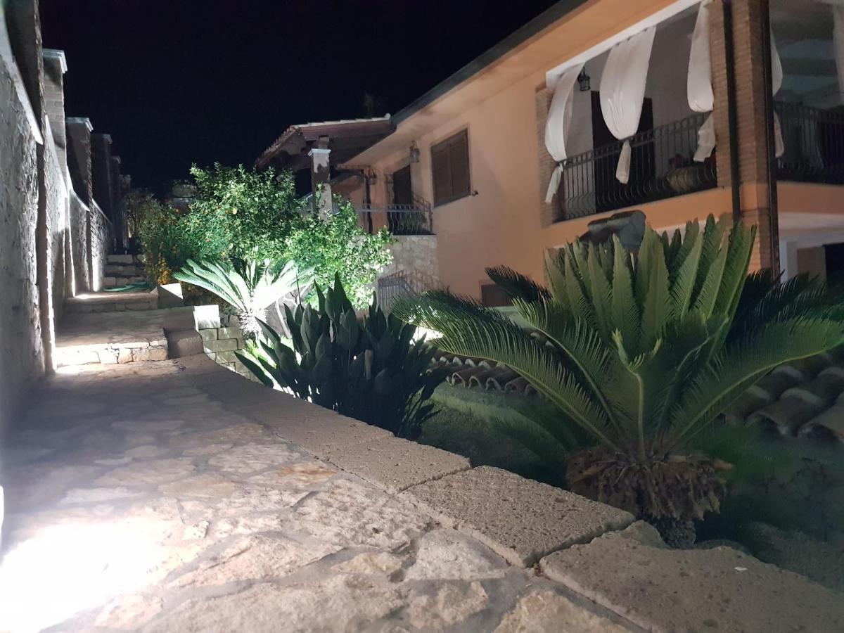 "La Pavoncella" Chia - Domus De Maria Villa Exterior photo